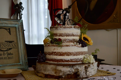 Naked Wedding Cake.  Inn at Teardrops,
Hillsborough, NC